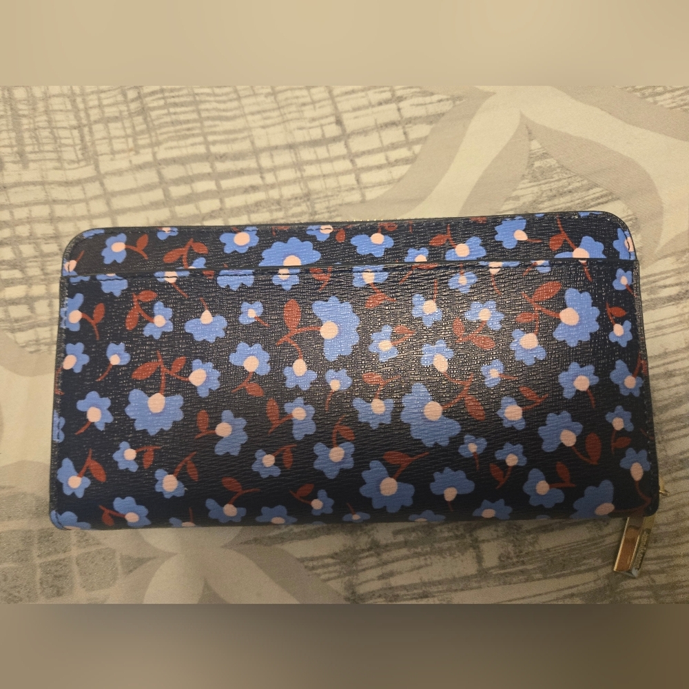 Kate Spade Floral Wallet - Picture 2 of 9
